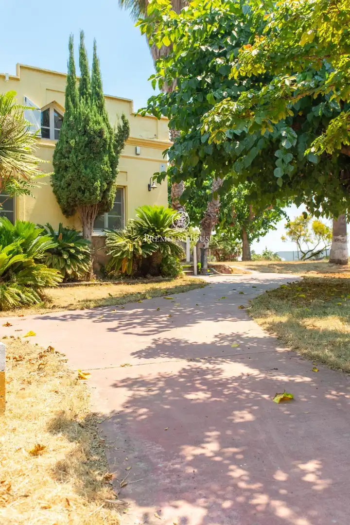 Exterior view of Houses for sale in Mataró