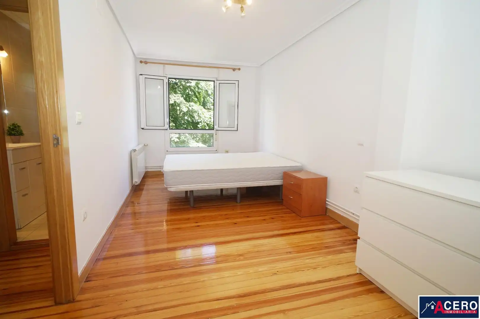Bedroom of Flat for sale in Santander
