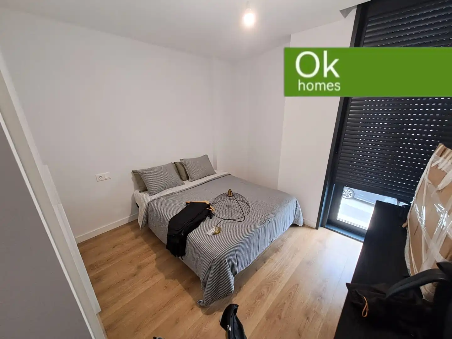Habitación de Casa adosada en venta en Oleiros con Calefacción, Parquet y Terraza