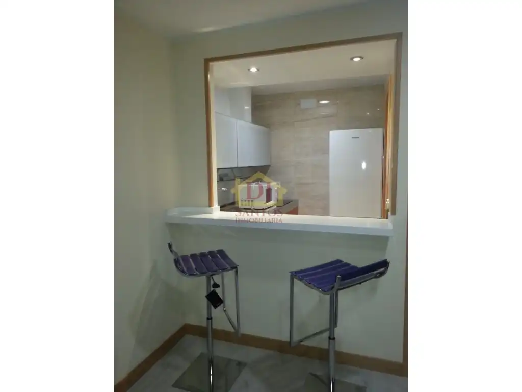 Apartamento de alquiler en Avenida de Italia, Carmelitas