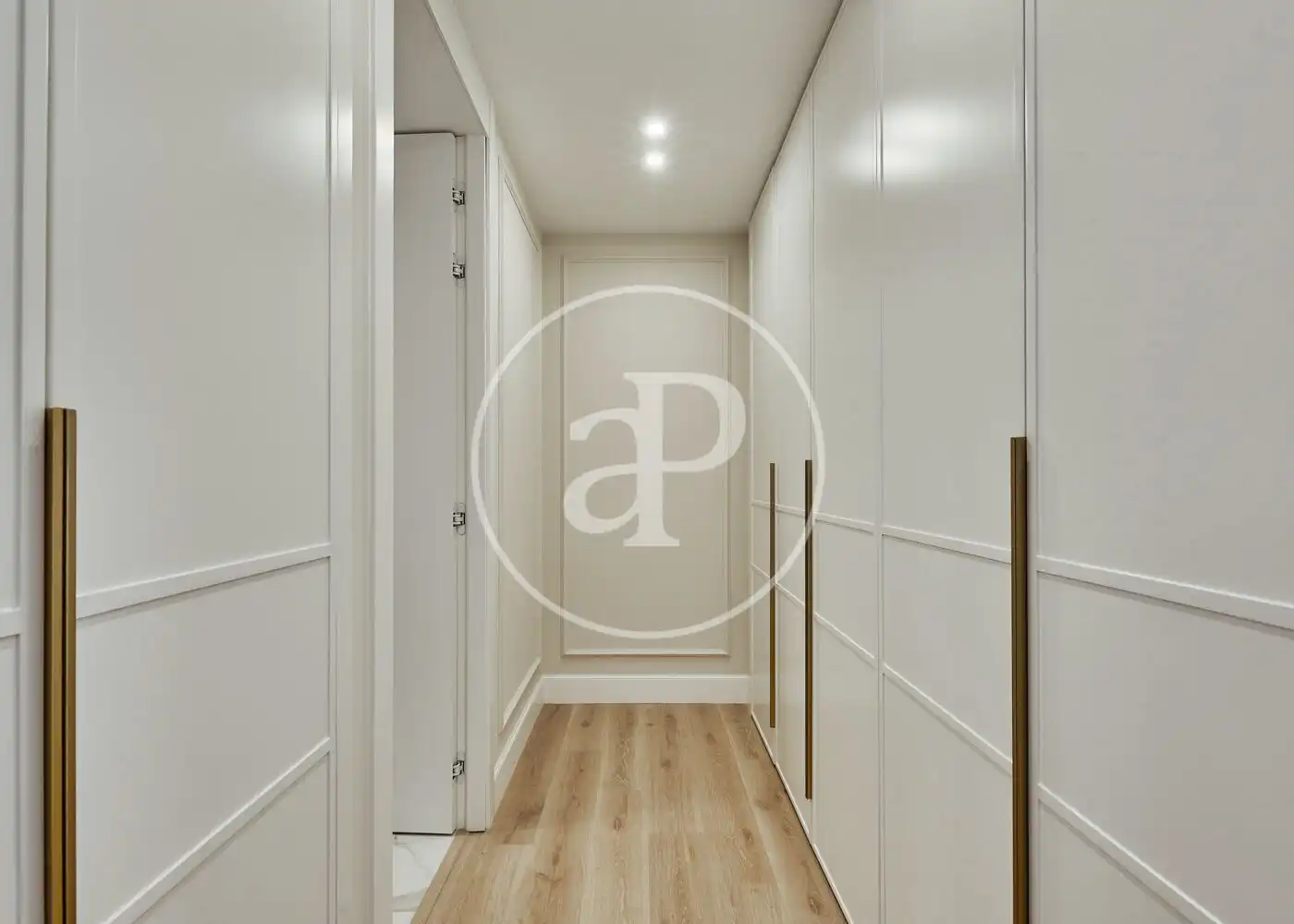 Flat for sale in Madrid  with Air Conditioner, Heating and Terrace
