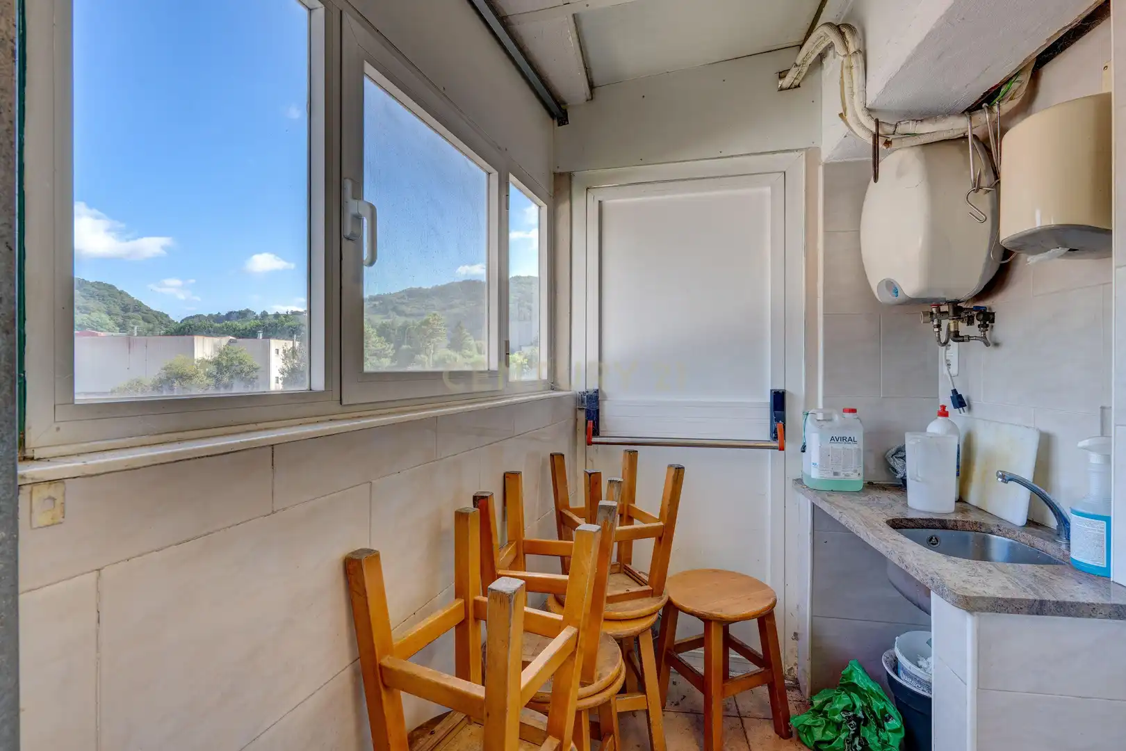 Kitchen of Commercial properties for sale in Deba  with Air Conditioner