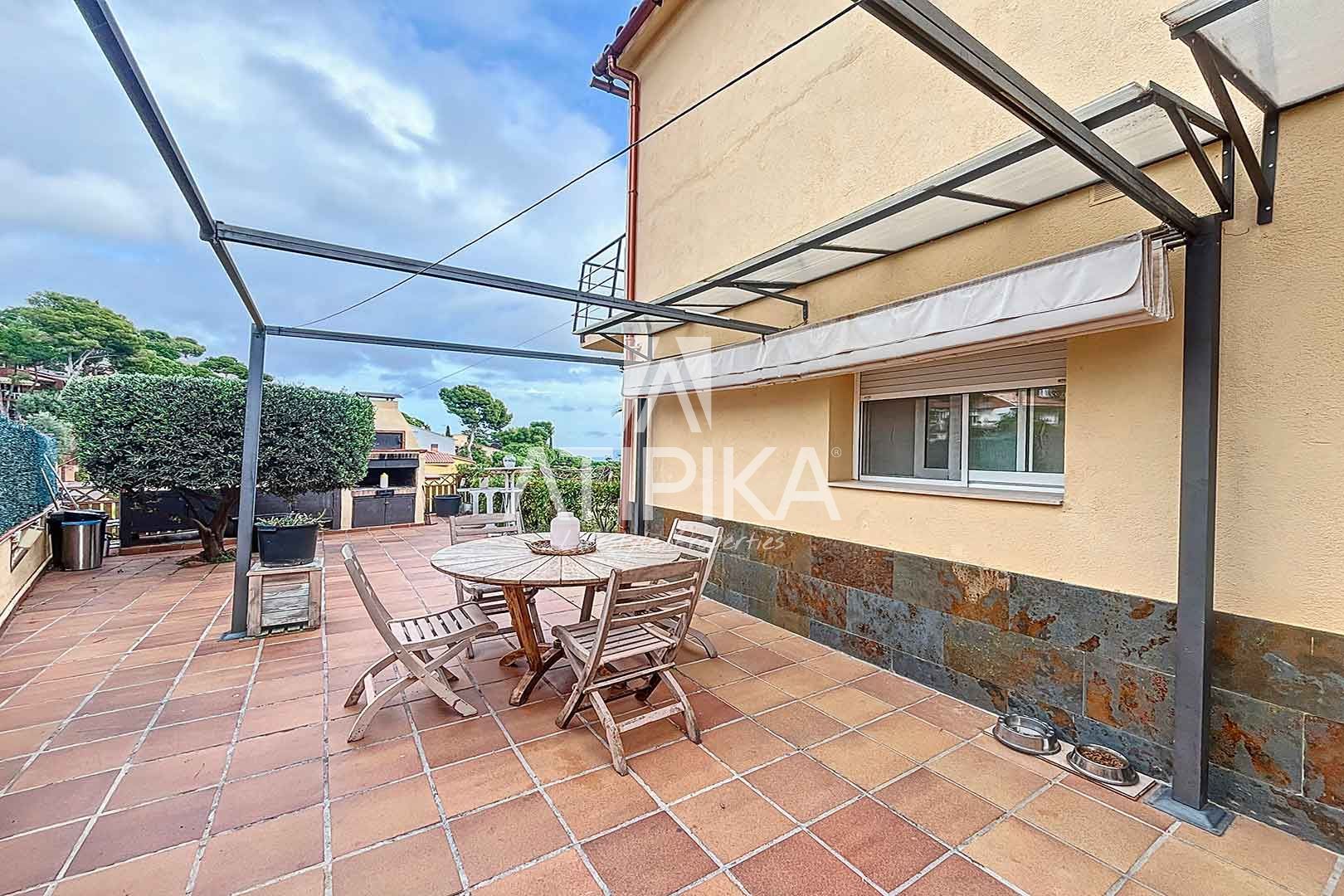 Terrassa de Casa o xalet en venda en Cabrils amb Aire condicionat, Calefacció i Parquet