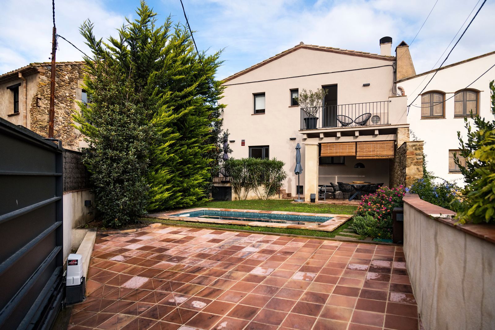 Terrace of Country house for sale in La Bisbal d'Empordà