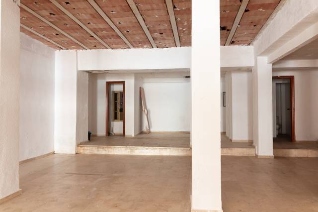 Local comercial en Alquiler en Puerto de Sagunto - AV CAMP MORVEDRE, 95 en Centro Puerto