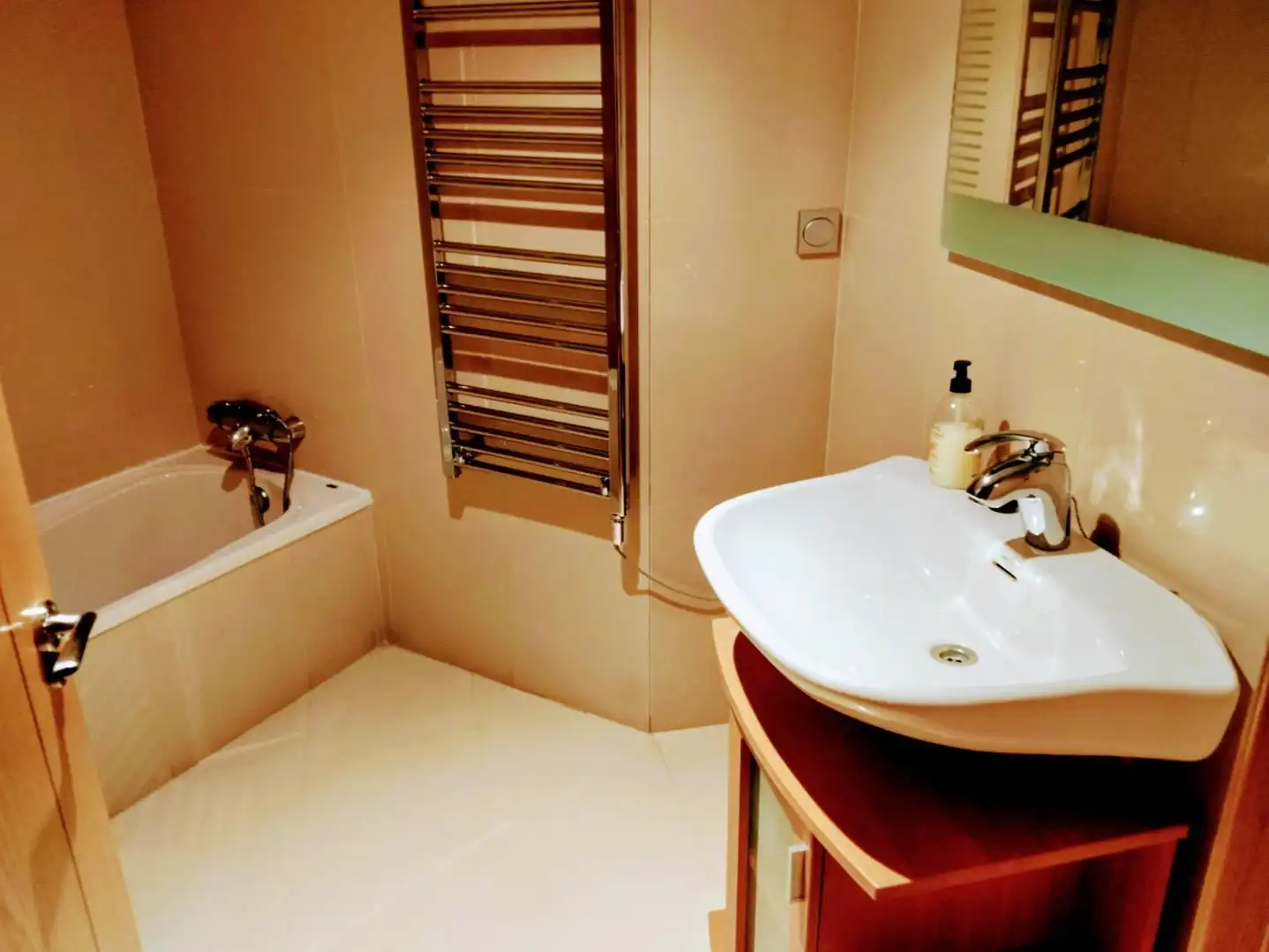 Bathroom of Flat for rent in Altea  with Air Conditioner, Heating and Private garden