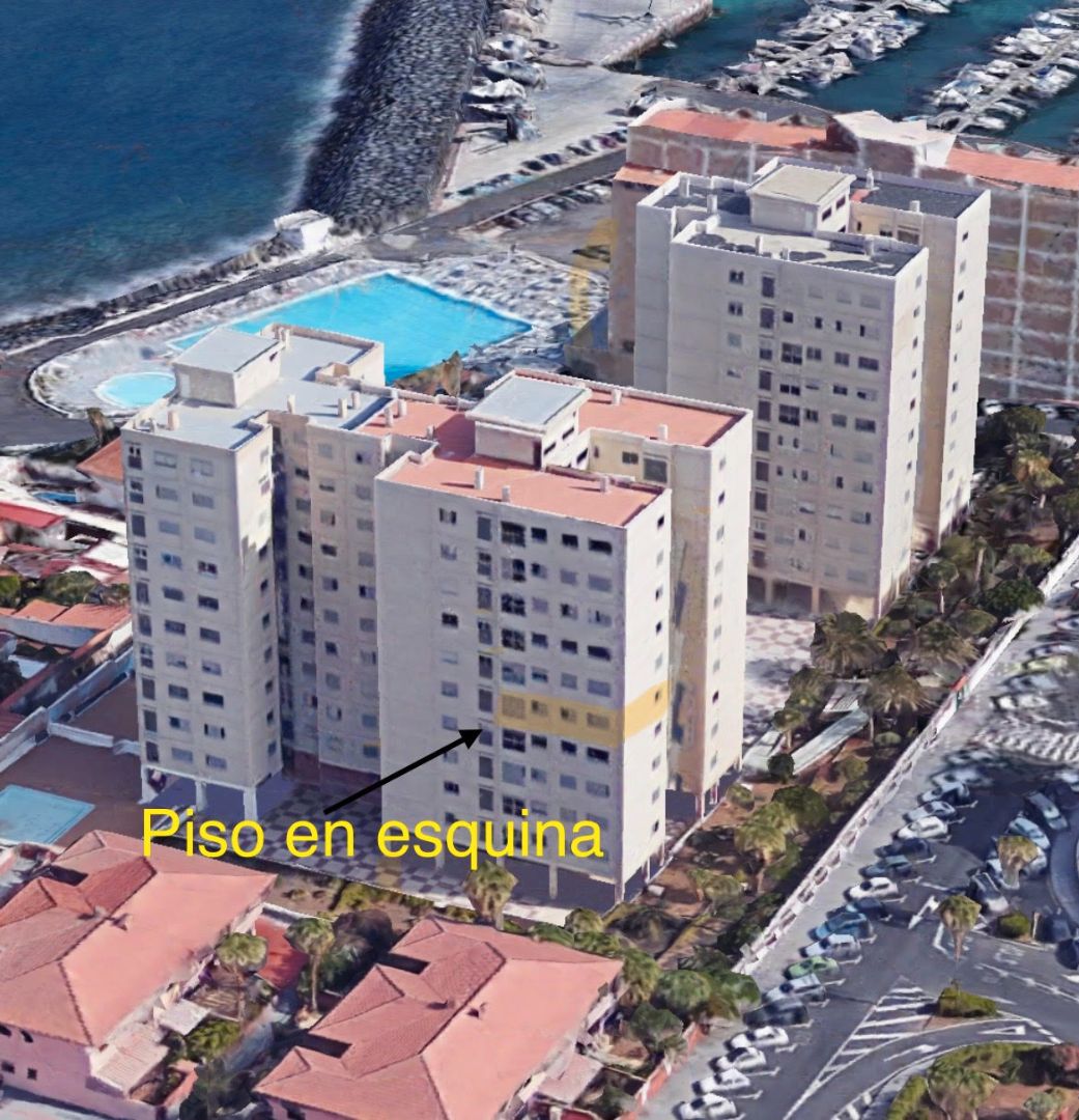 Vista exterior de Pis en venda en Candelaria amb Piscina comunitària