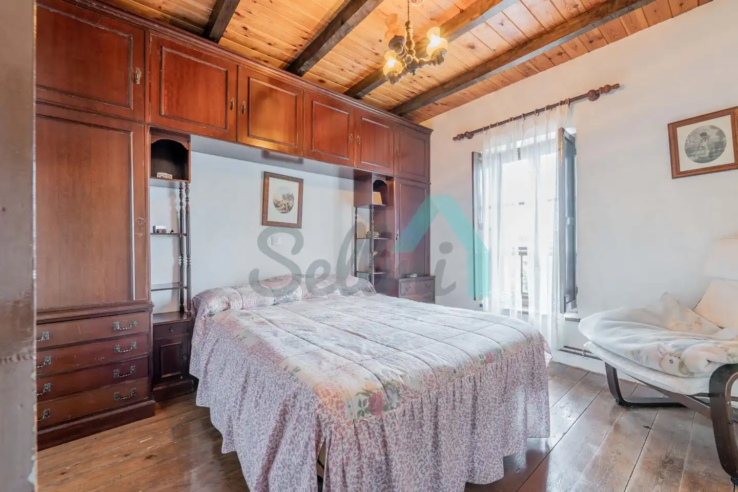 Dormitori de Casa o xalet en venda en Llanes amb Calefacció, Jardí privat i Parquet