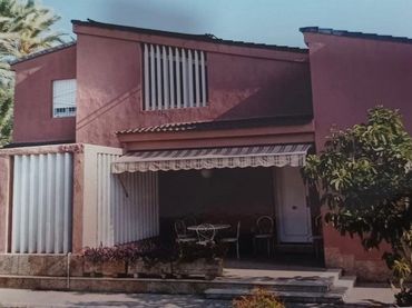 Casa amb piscina en venda a Alzabares