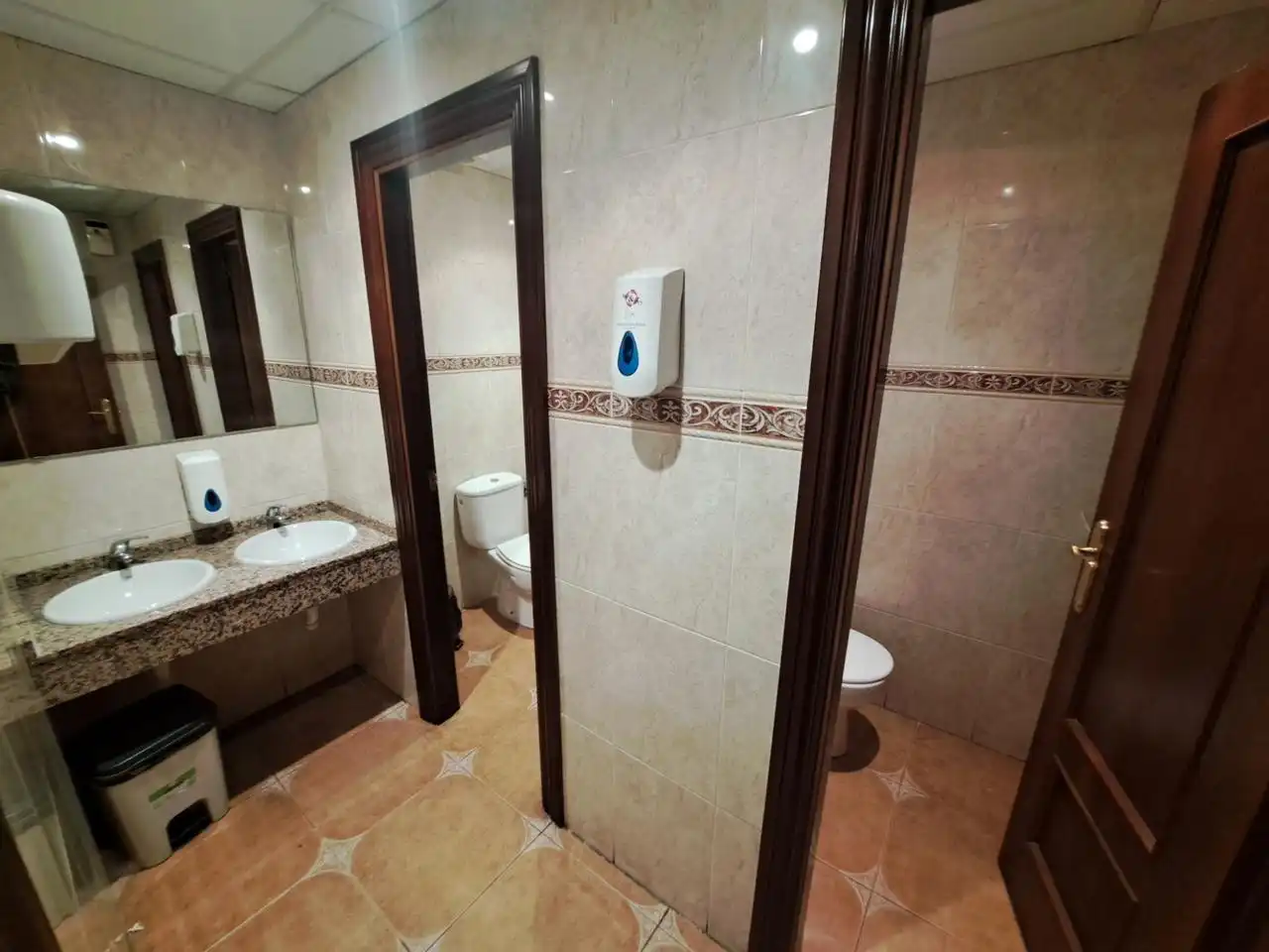 Baño de Local de alquiler en Zaragoza