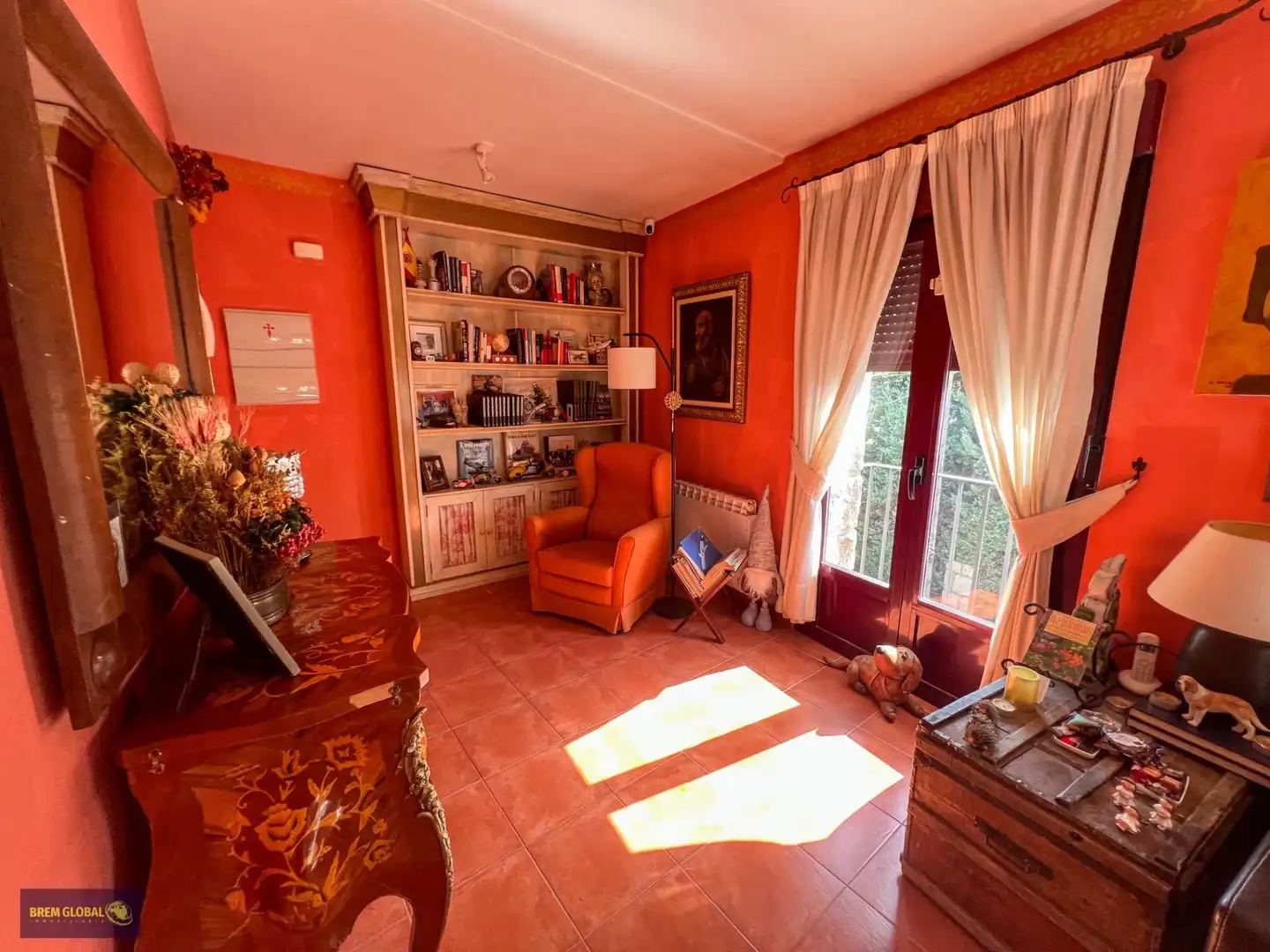 Sala d'estar de Dúplex en venda en La Cabrera amb Calefacció