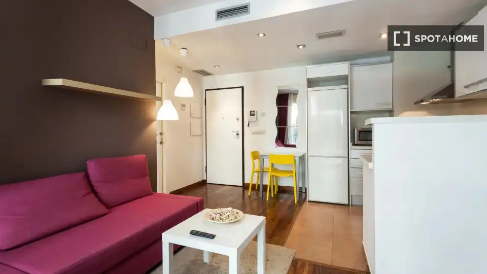 Room in El Pilar