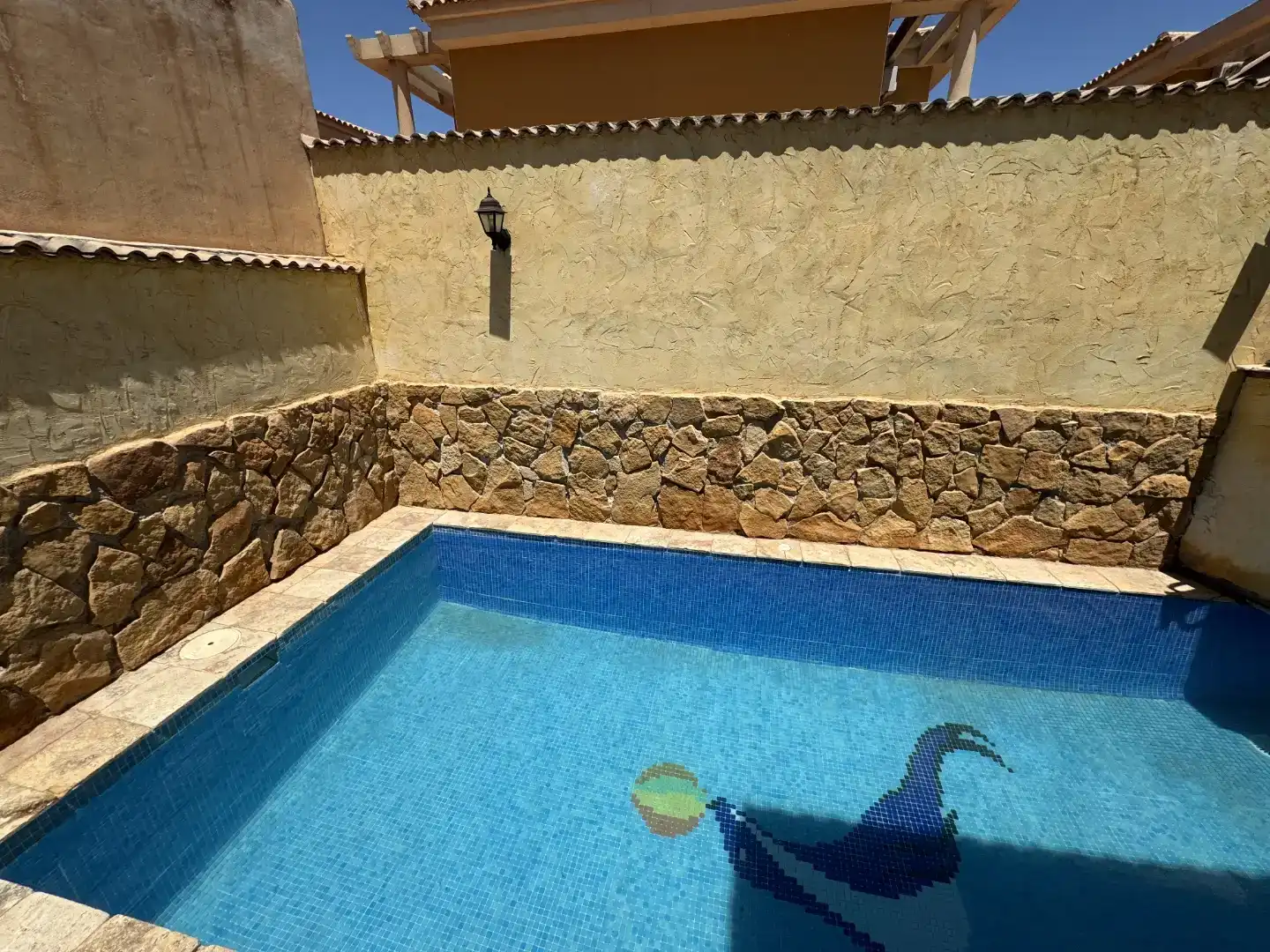 Maisonette zur Miete in Calle Via, 206, Bahia