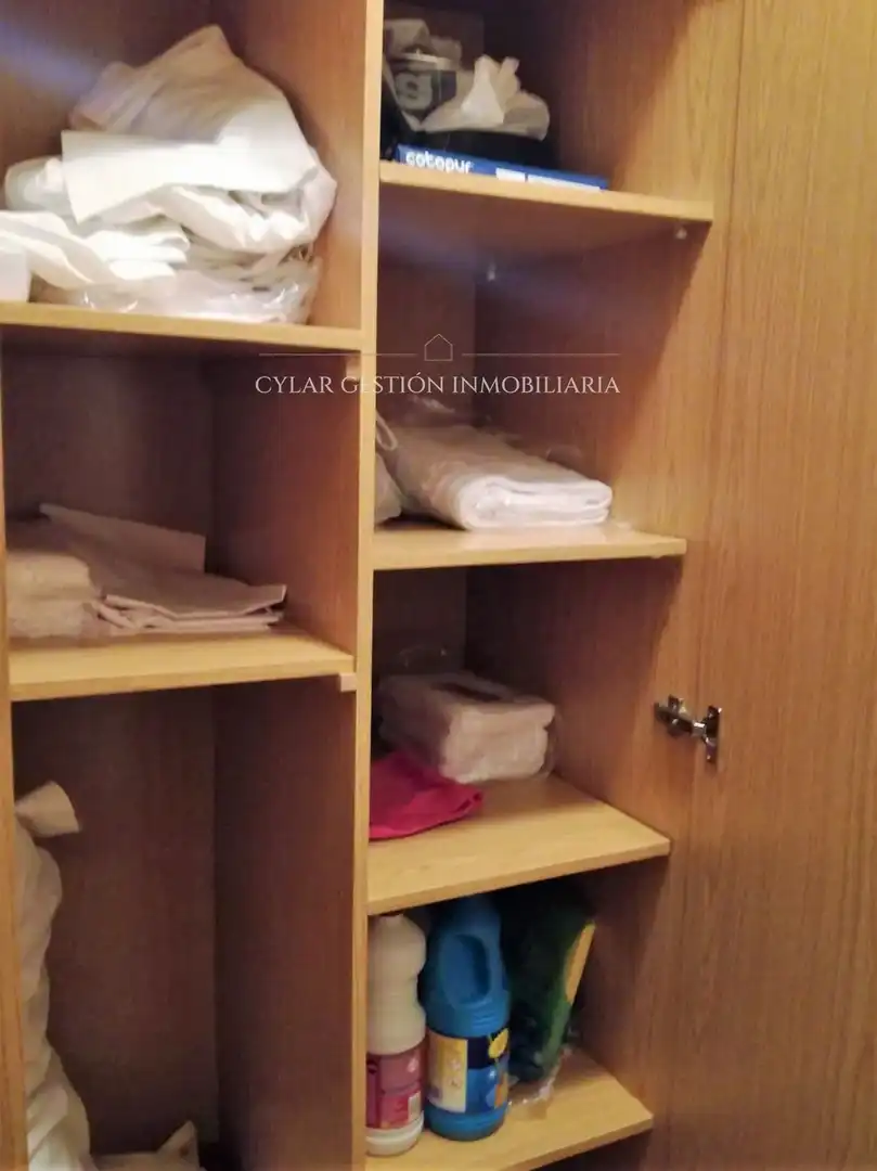 Bedroom of Flat for rent in Salamanca  with Heating, Parquet flooring and Furnished