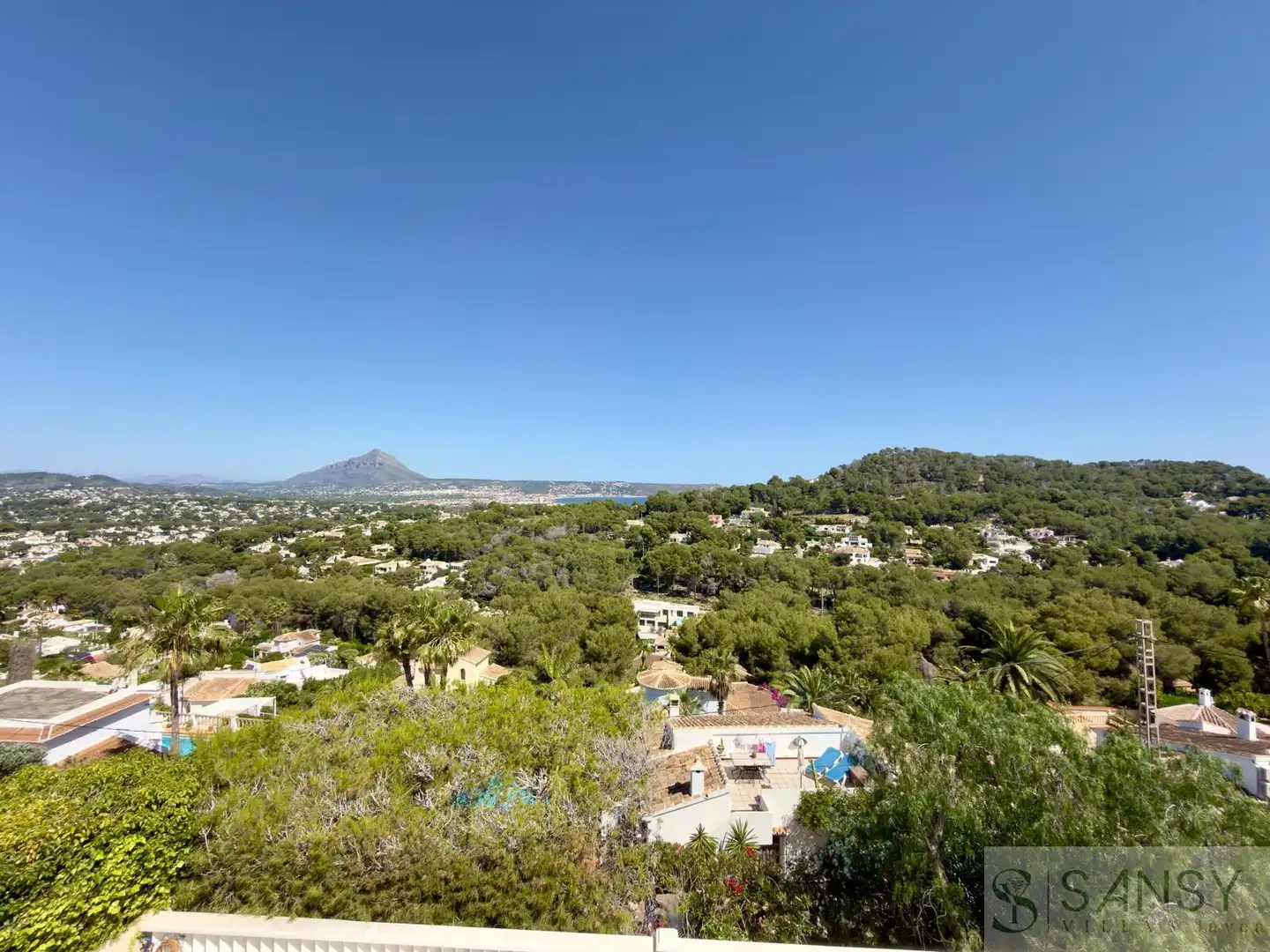 Vista exterior de Casa o xalet en venda en Jávea / Xàbia amb Aire condicionat, Calefacció i Traster