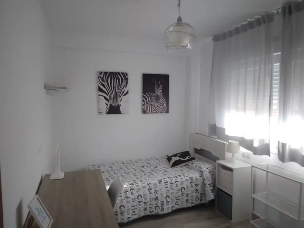 Flat with lift to rent in Calle Luz Casanova, imagen 18