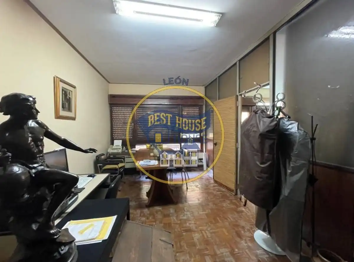 Oficina con ascensor en venta en Centro Ciudad, imagen 3