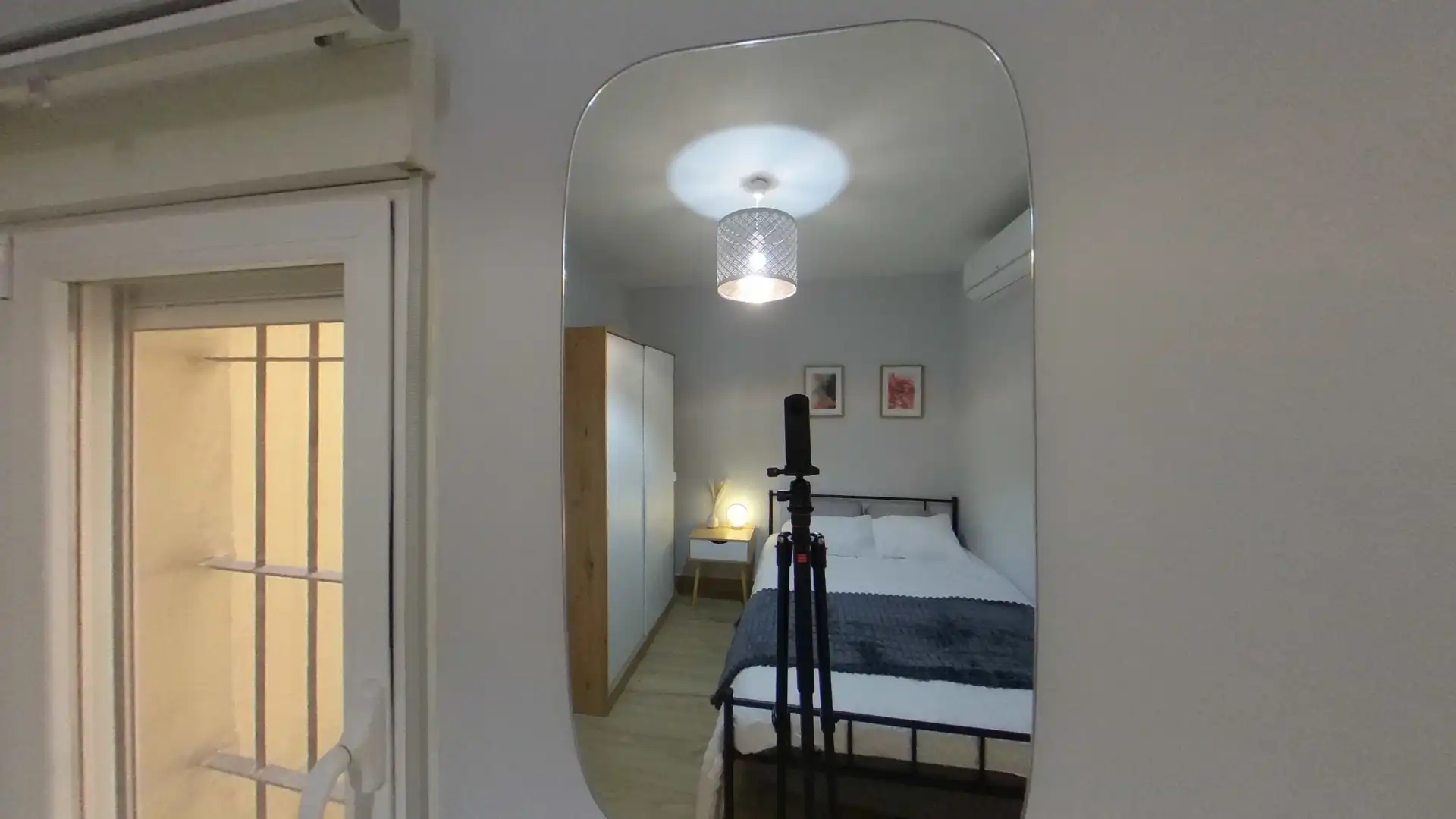 Dormitori de Pis de lloguer en  Madrid Capital amb Aire condicionat, Calefacció i Terrassa