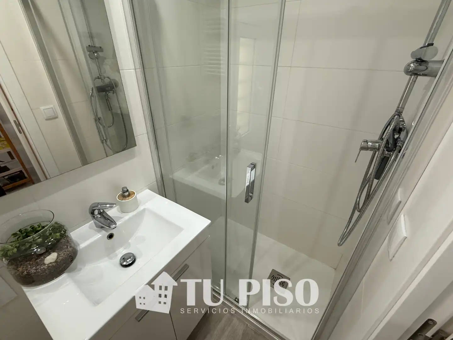 Baño de Piso en venta en Madrid con Aire acondicionado, Calefacción y Amueblado