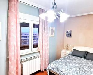 Dormitori de Apartament de lloguer en Villares de la Reina amb Calefacció i Moblat