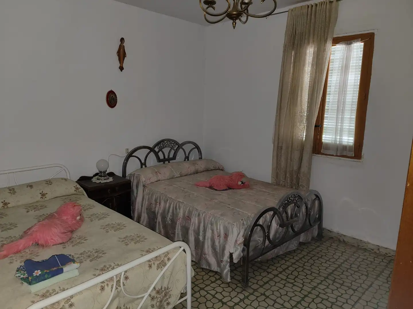 Dormitori de Casa o xalet en venda en Corral de Almaguer amb Calefacció, Jardí privat i Parquet