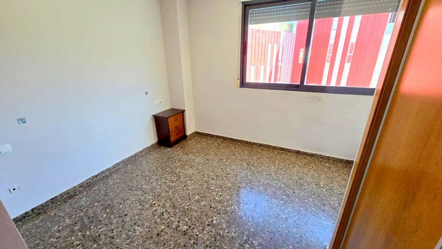 Habitación de Apartamento en venta en Gandia con Calefacción, Terraza y Trastero