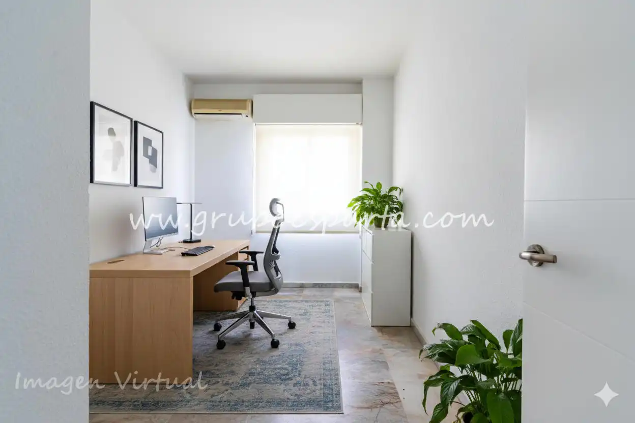 Flat for sale in Sevilla  with Air Conditioner and Balcony