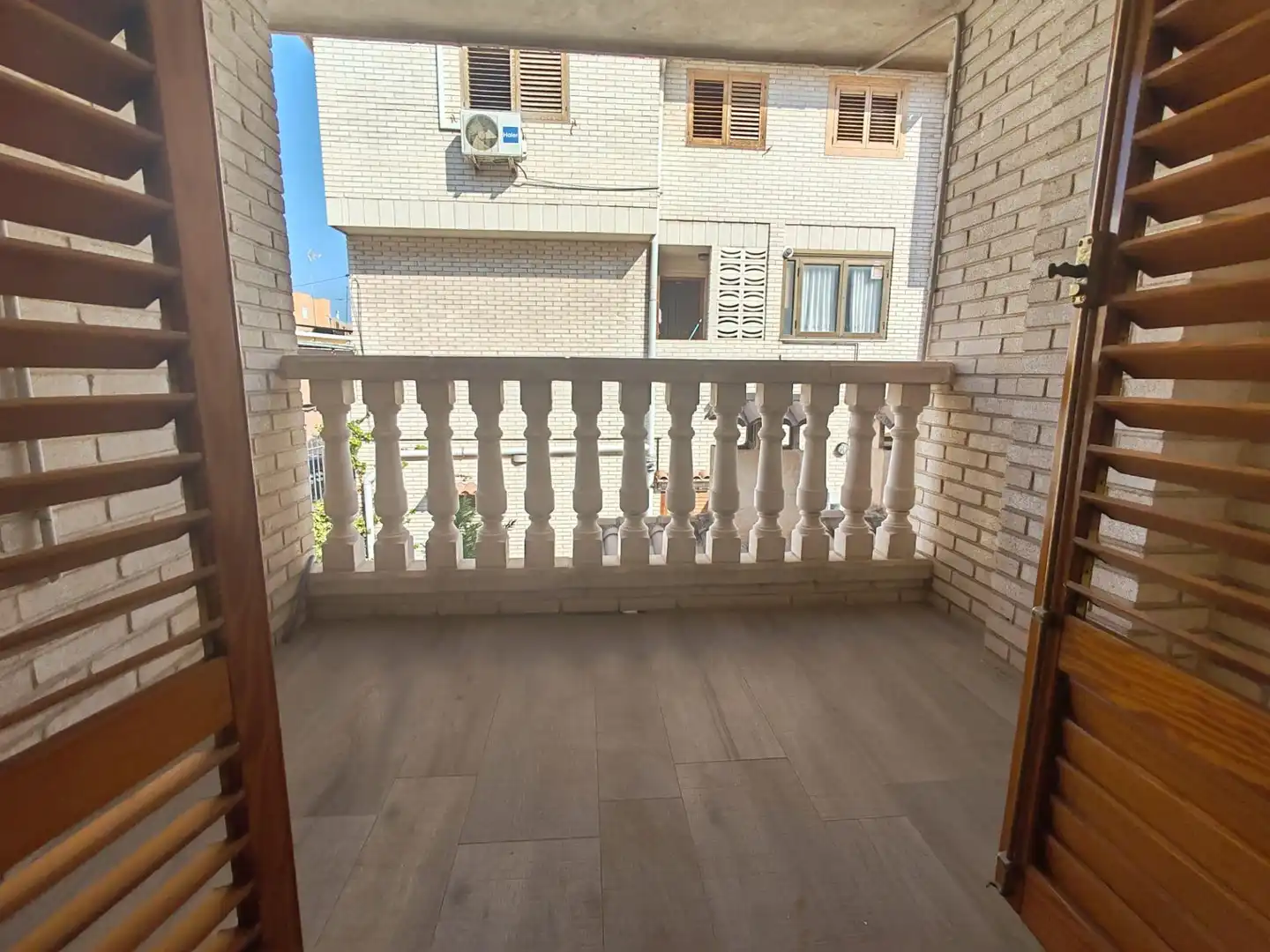 Balcony of Detached homes for sale in Sagunto / Sagunt  with Air Conditioner, Heating and Parquet flooring