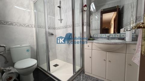 Foto 4 de Piso en venta en Kalero - Basozelai, Basauri