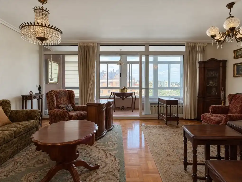 Flat with lift for sale in Avenida de los Castros, imagen 3