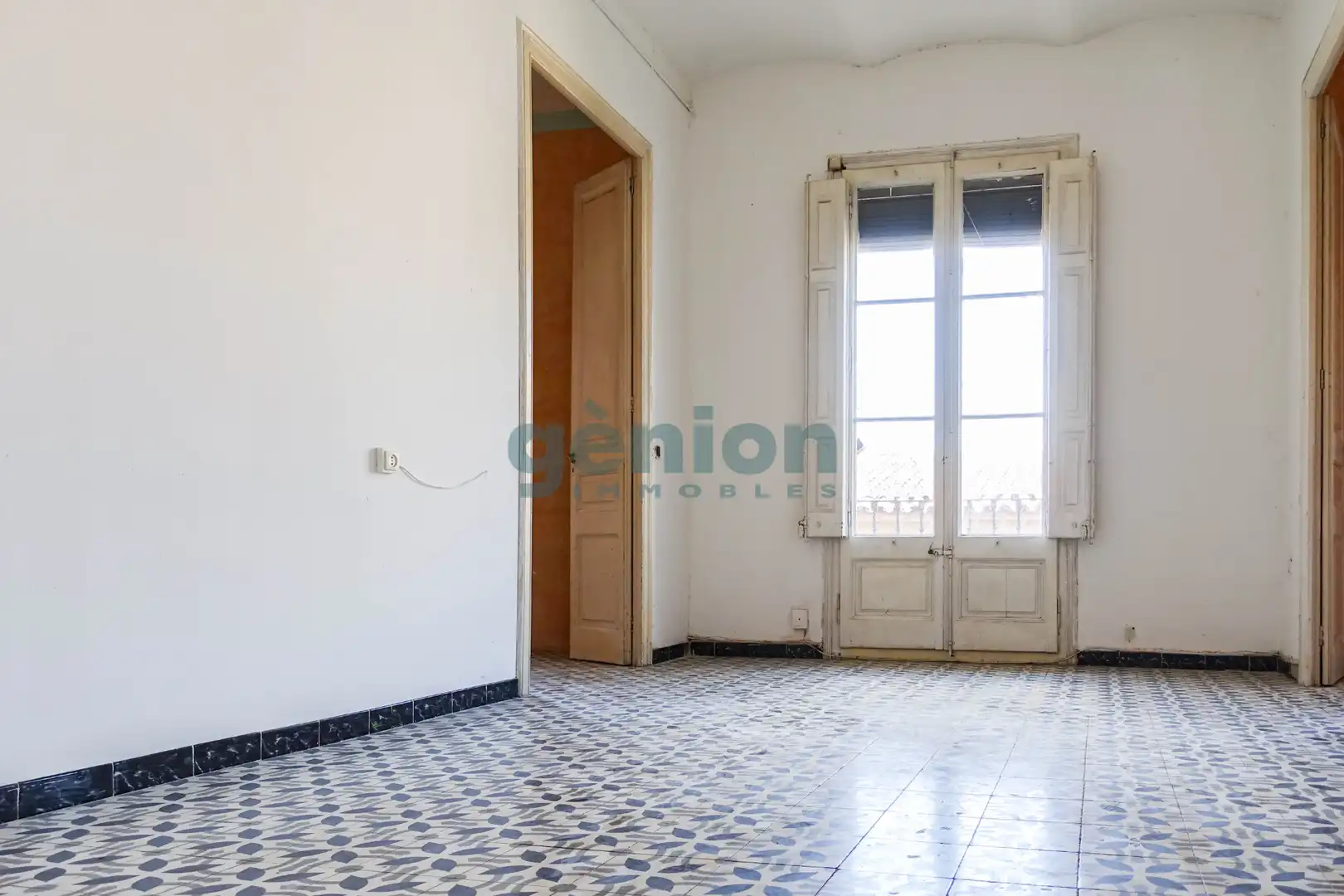 Habitación de Piso en venta en Girona con Calefacción, Terraza y Balcón