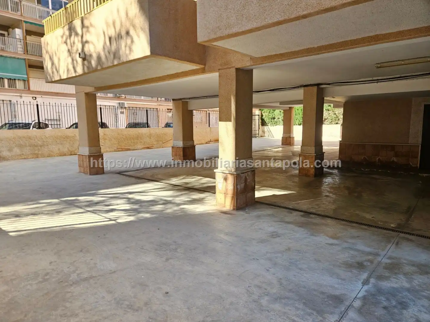 Vista exterior de Estudio en venta en Santa Pola con Terraza, Piscina y Amueblado
