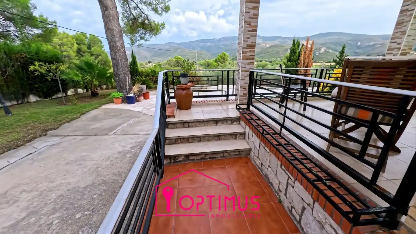 Terrace of Houses for sale in Macastre  with Private garden, Terrace and Storage room
