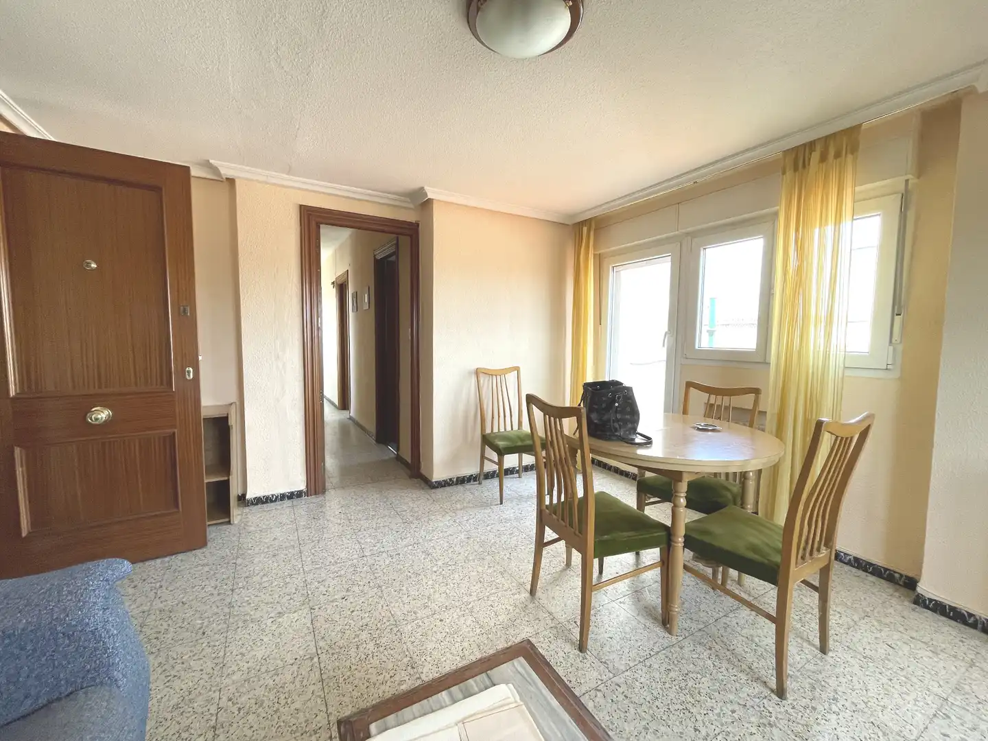 Habitación de Ático en venta en Salamanca con Calefacción, Terraza y Amueblado
