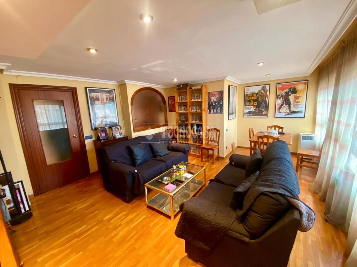 Living room of Flat for sale in Alicante / Alacant  with Private garden, Parquet flooring and Furnished