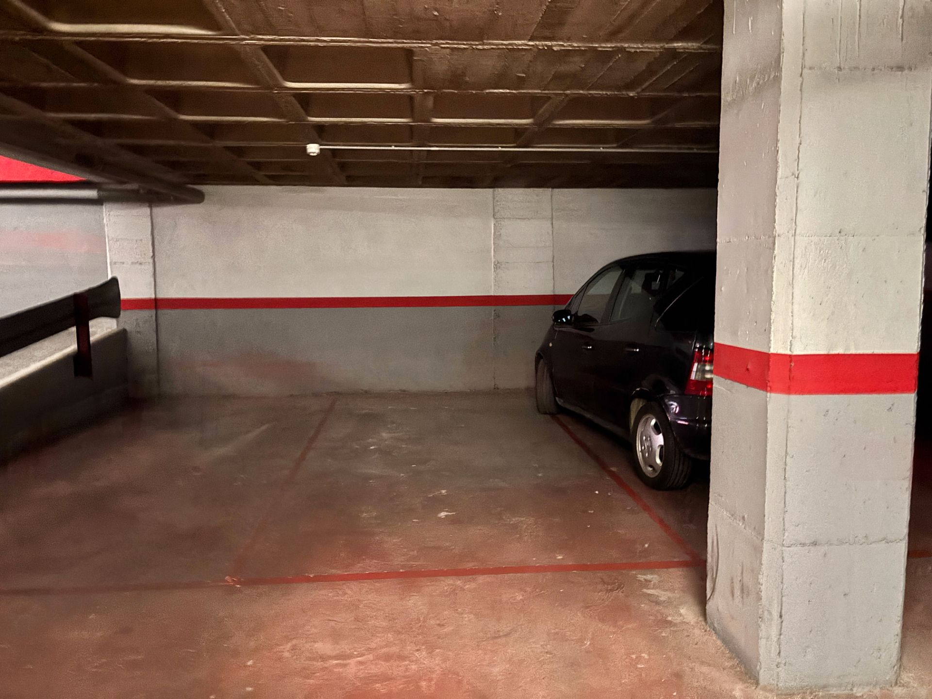 Parking of Garage for sale in Vic
