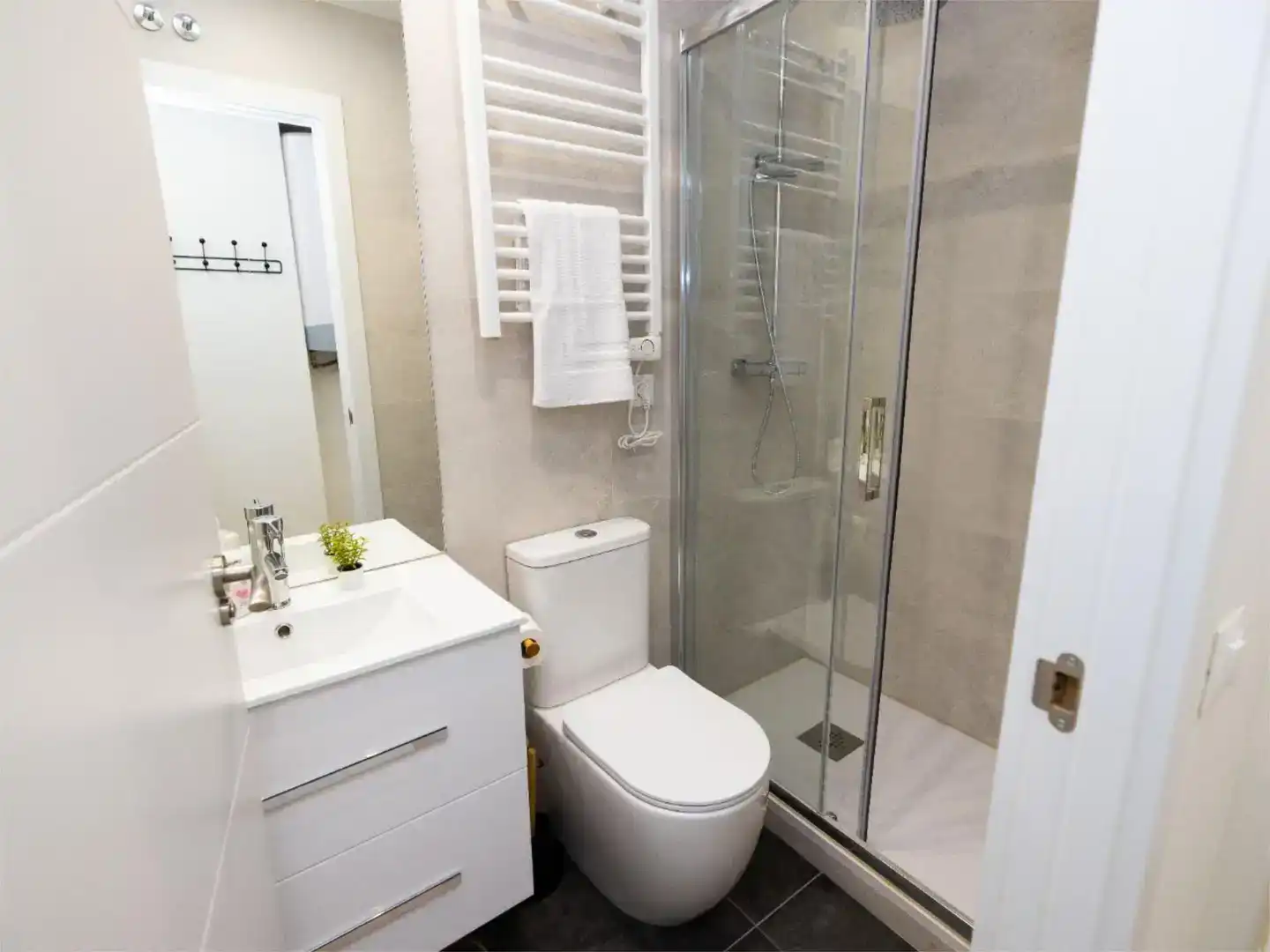 Baño de Apartamento de alquiler en Madrid con Aire acondicionado y Amueblado