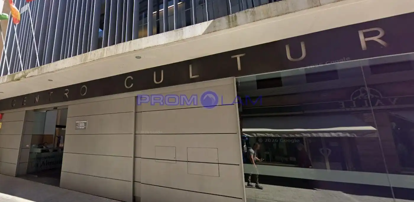 Vista exterior de Oficina en venta en Dos Hermanas