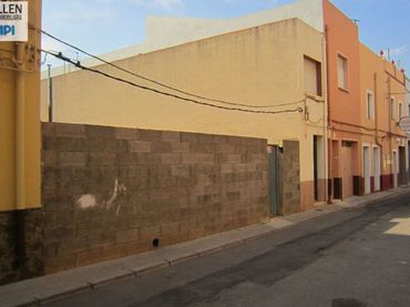 Terreno residenziale in vendita a Sur