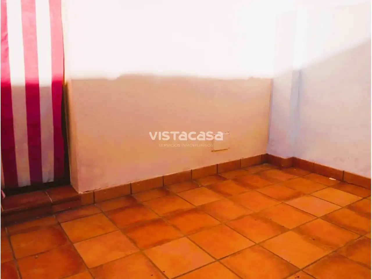 Casa adosada de alquiler en Mairena del Alcor con Aire acondicionado, Calefacción y Terraza