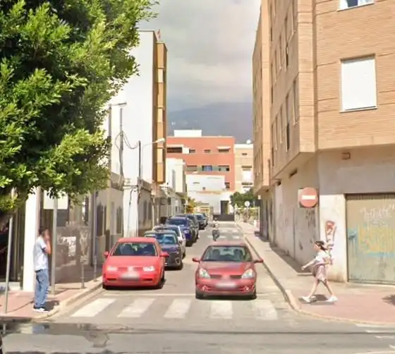 Flat with terrace for sale in Calle BRASILIA (E)