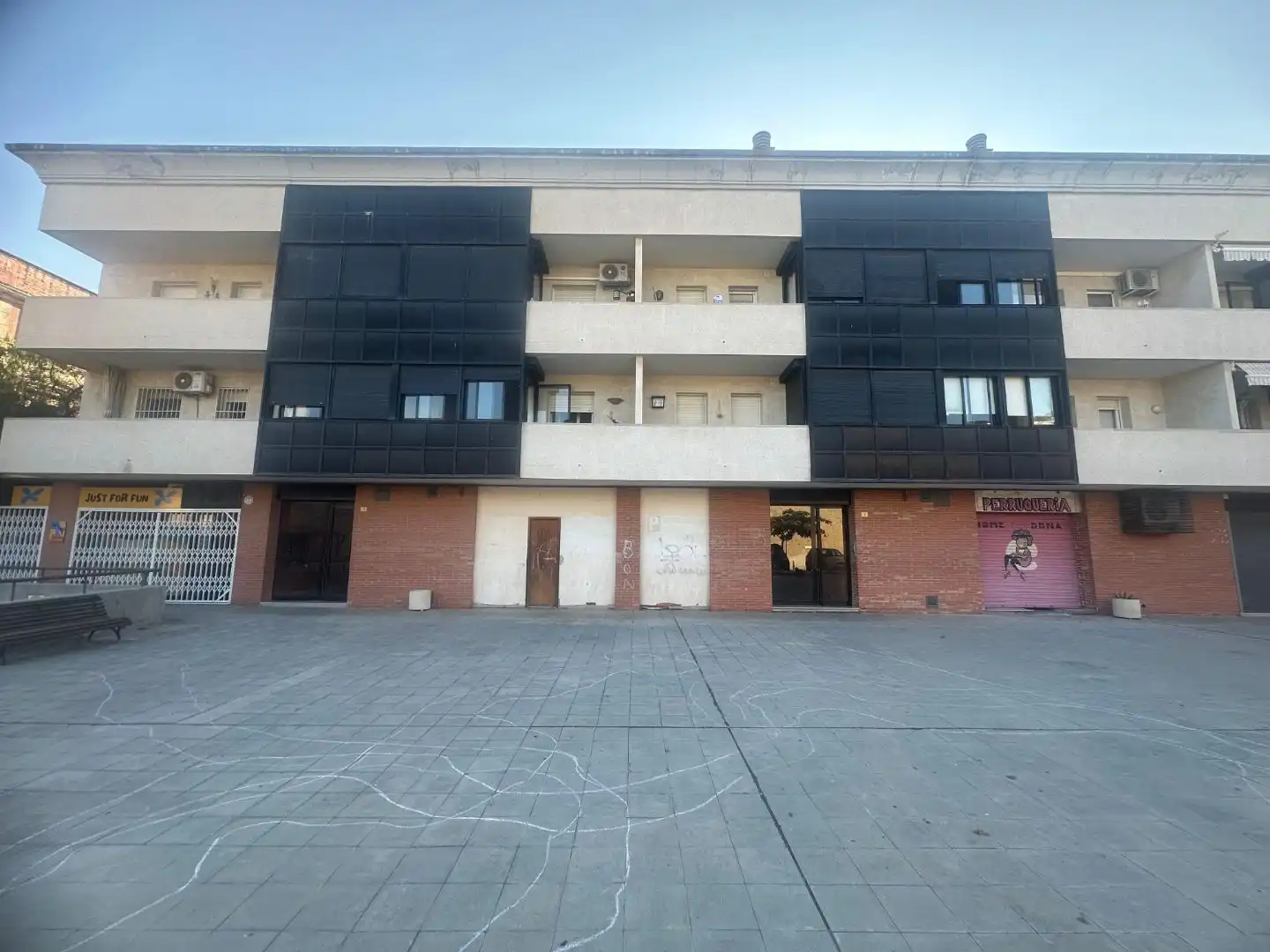 Local commercial à vendre à CARRER CERDENYA 13, imagen 3