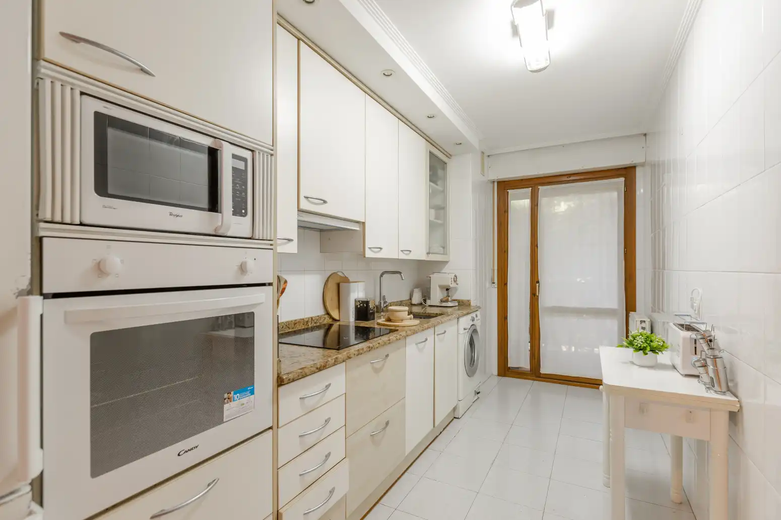 Cocina de Piso en venta en  Pamplona / Iruña con Calefacción, Parquet y Terraza