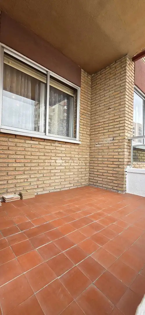 Vista exterior de Pis en venda en Valladolid amb Calefacció i Balcó