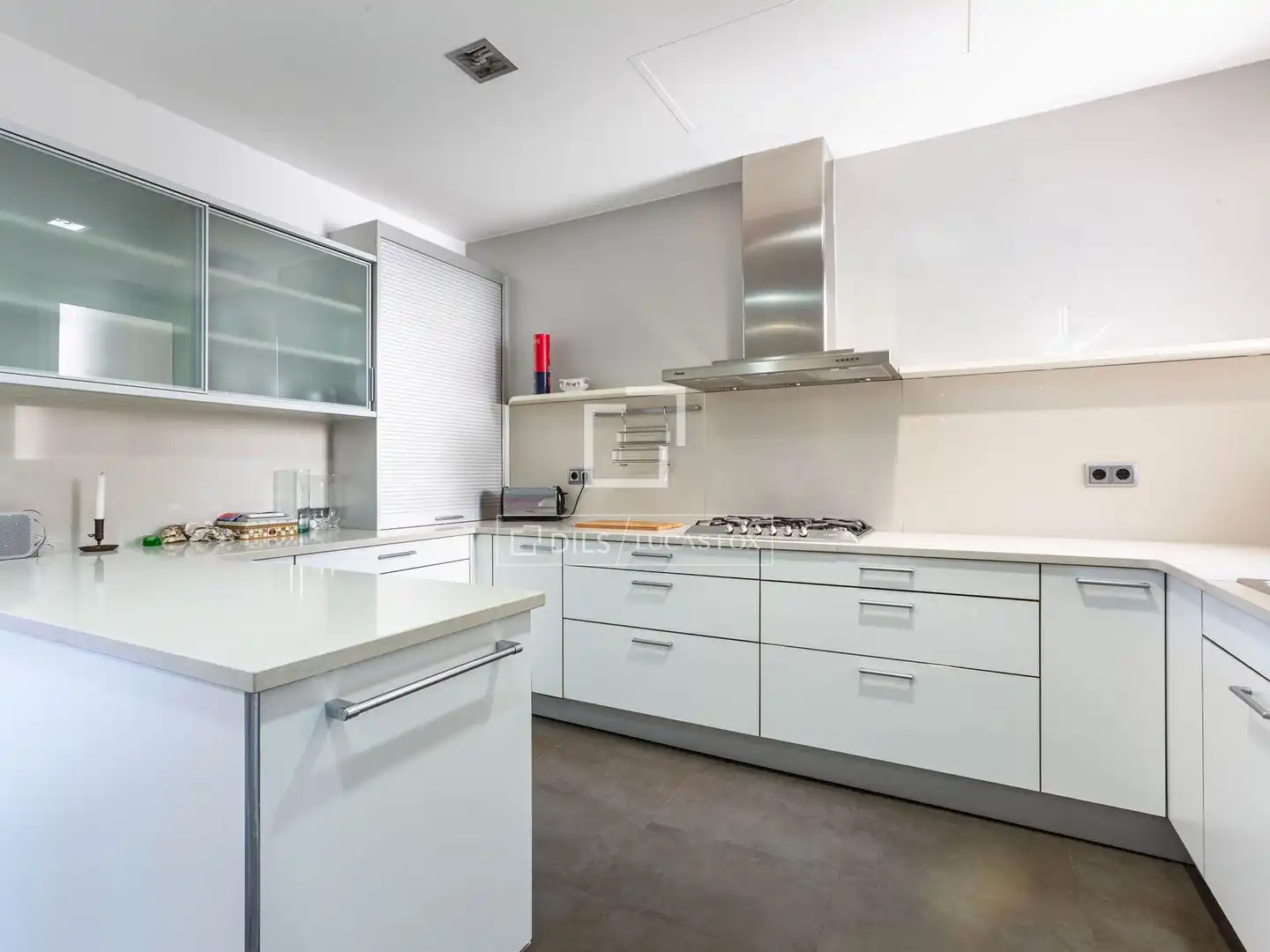 Kitchen of Flat for sale in Barcelona  with Air Conditioner, Heating and Terrace