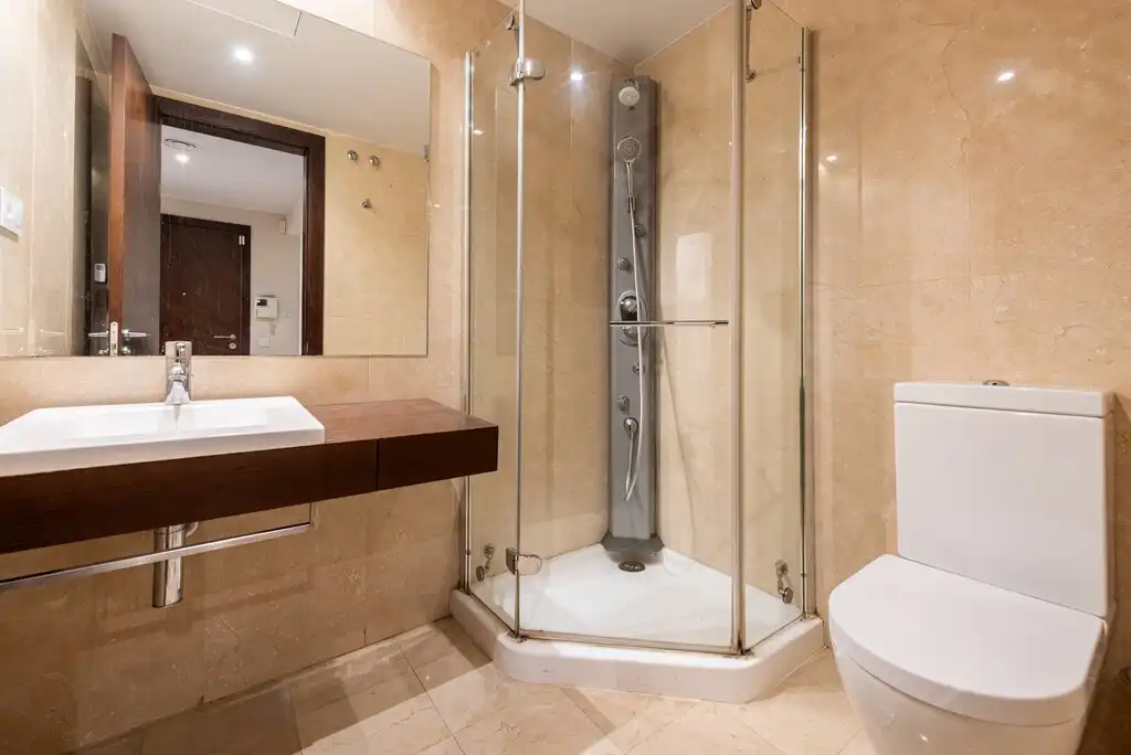 Bany de Apartament en venda en Marbella amb Aire condicionat, Calefacció i Terrassa