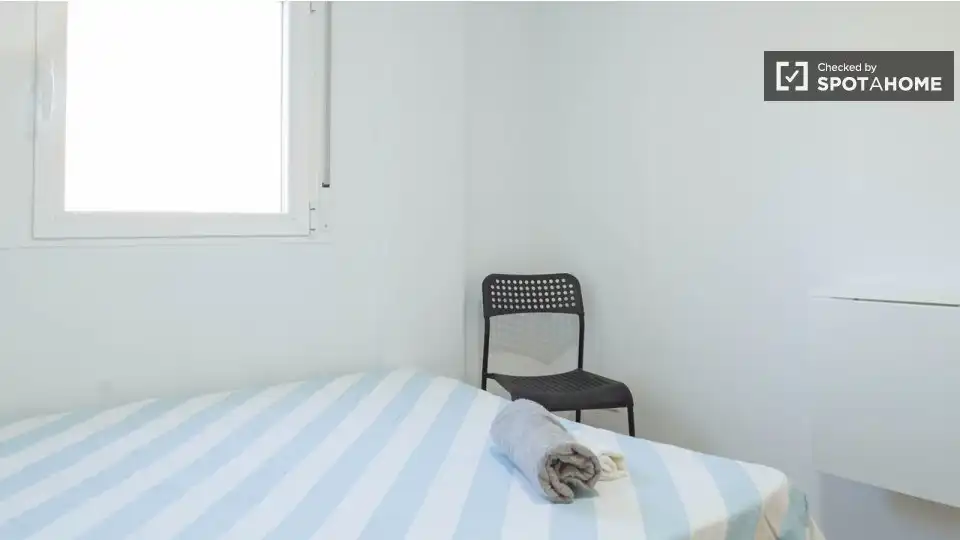 Schlafzimmer von Wohnung zur Miete in Madrid mit Klimaanlage, Heizung und Möbliert