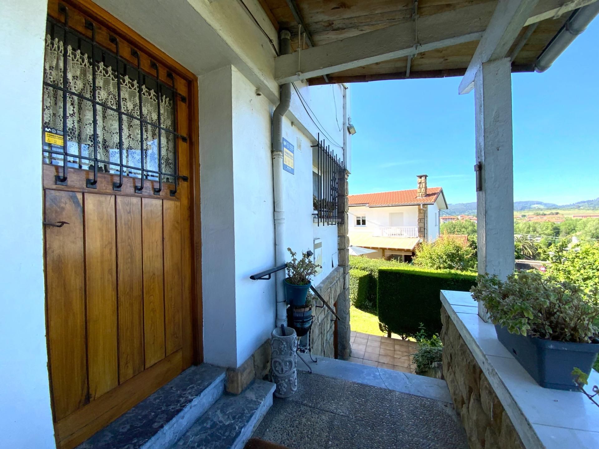 Vista exterior de Casa o chalet en venta en Sondika con Calefacción, Jardín privado y Terraza
