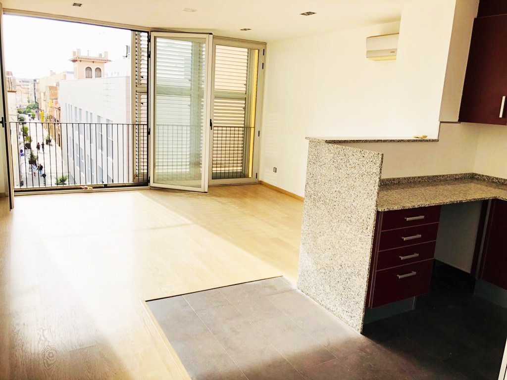 Exterior view of Flat to rent in Vilafranca del Penedès  with Air Conditioner and Oven
