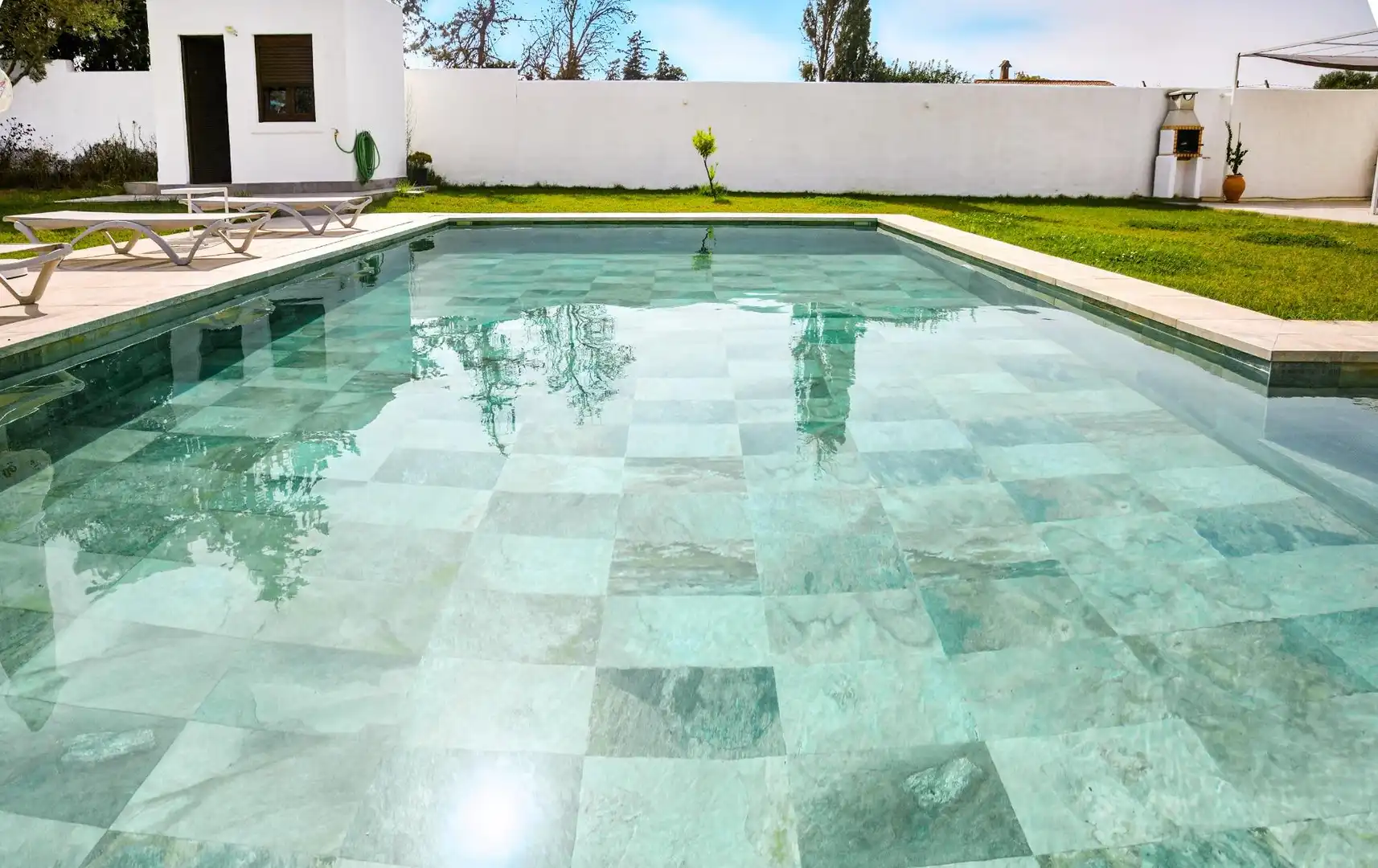 Piscina de Casa o chalet en venta en Chiclana de la Frontera con Jardín privado, Trastero y Piscina